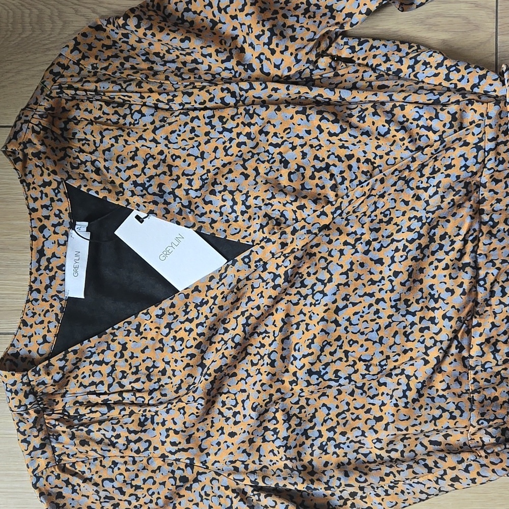 NWT GREYLIN Long Sleeve Mini Dress Sz M in Turmeric Yellow - Picture 3 of 11